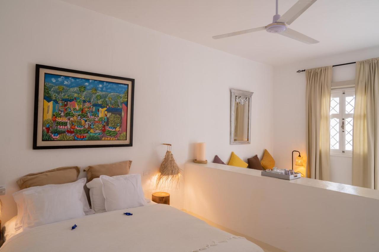 Cheeky Monkey Hotel Ghar el-Melh ภายนอก รูปภาพ