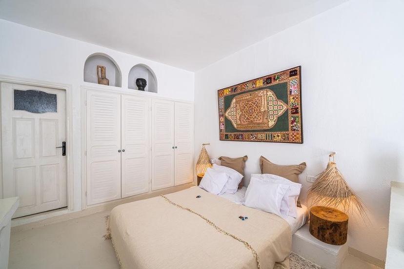 Cheeky Monkey Hotel Ghar el-Melh ภายนอก รูปภาพ